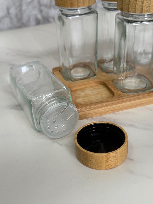 Especiero de Vidrio con Base de Madera X6