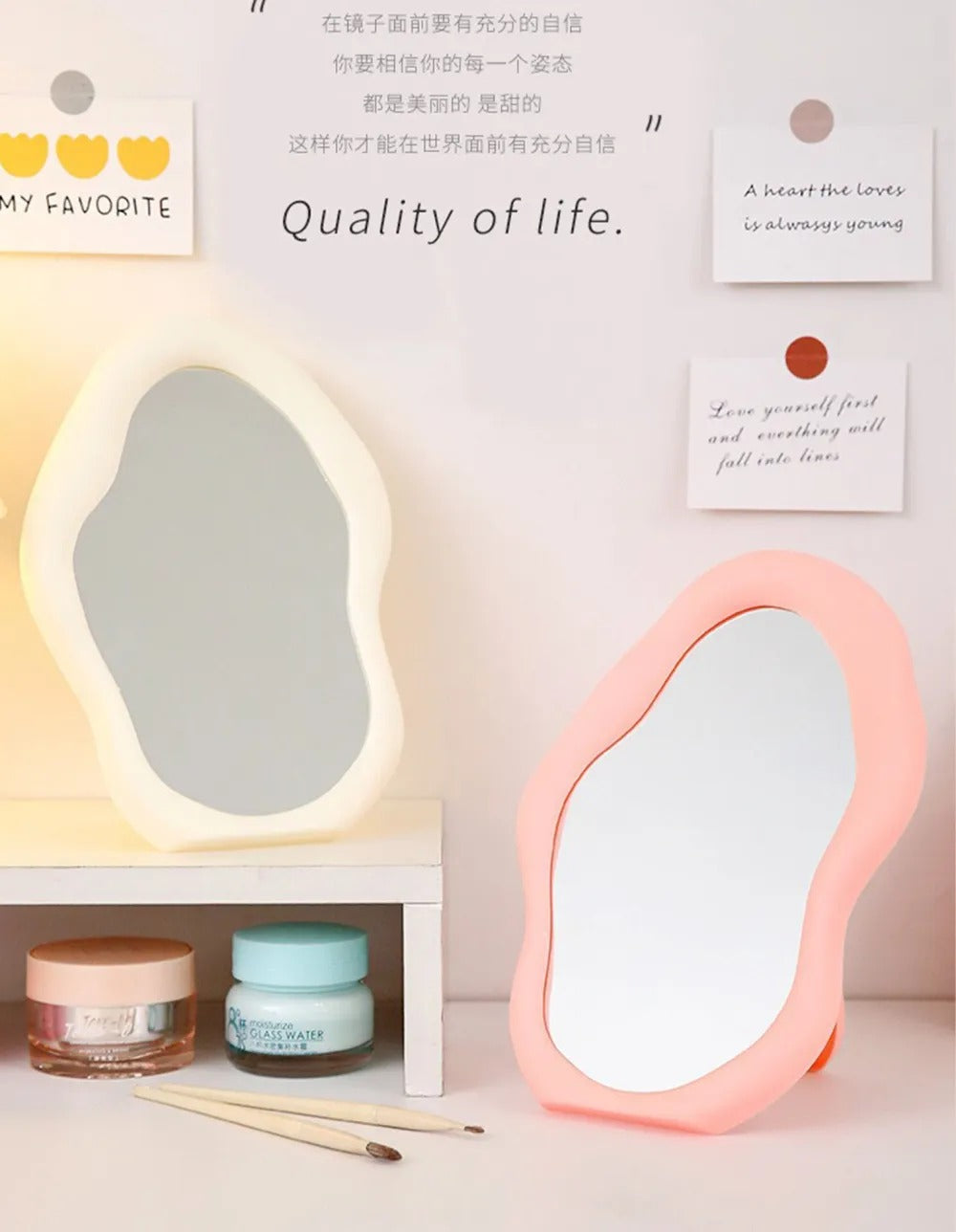 Espejo Aesthetic con Marco Ondulado